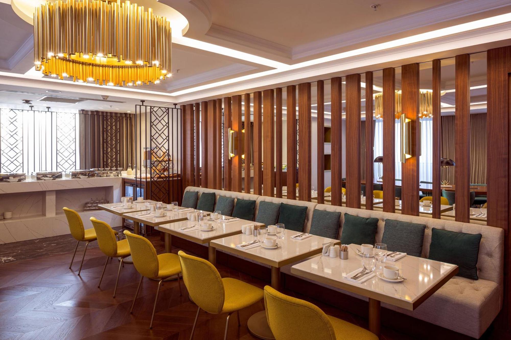 Sheraton Biskek Kültér fotó