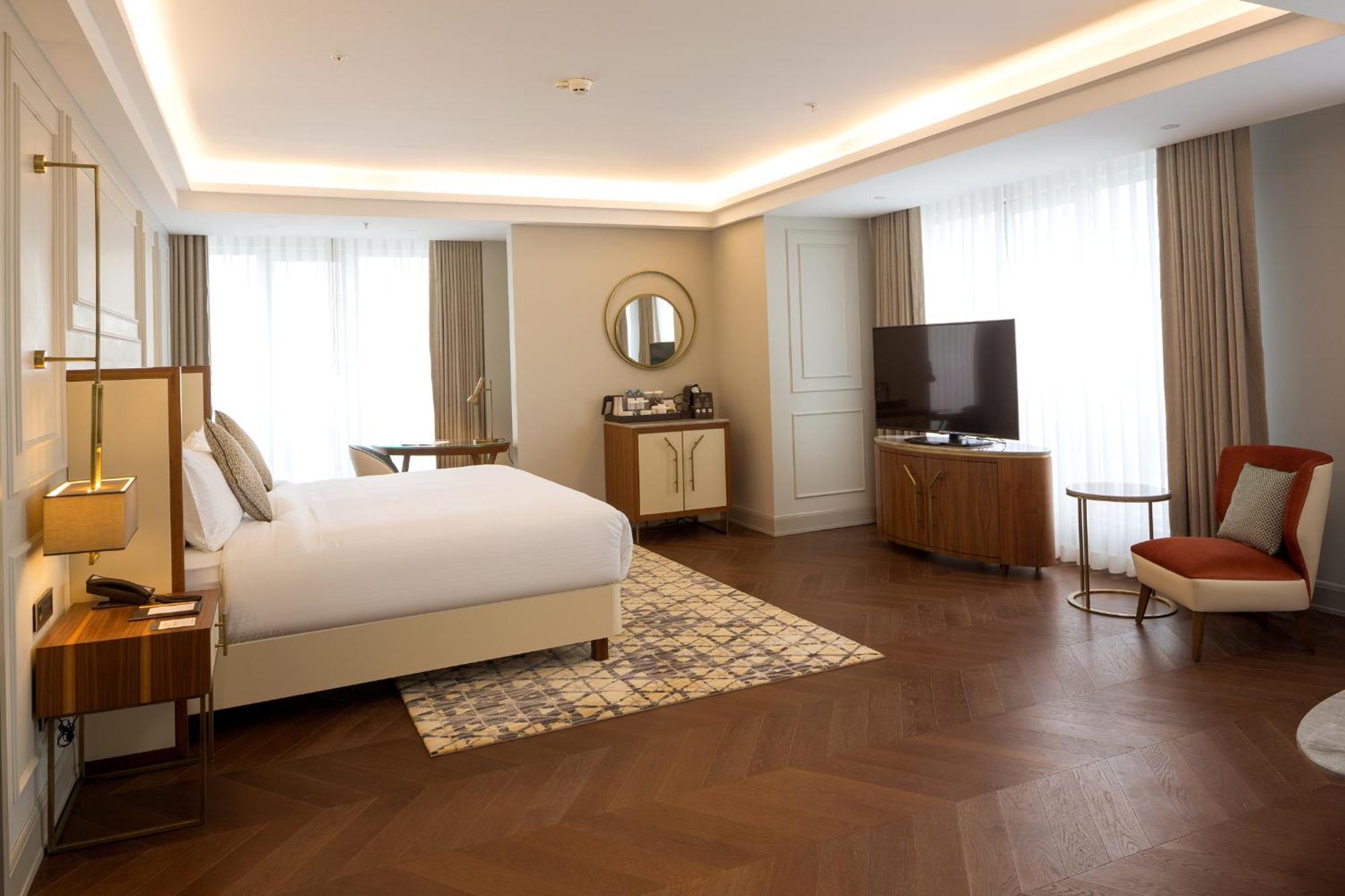 Sheraton Biskek Kültér fotó